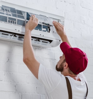 When you’re facing an HVAC emergency, you need rapid, dependable service you can count on. That’s why it’s important to choose a service provider that offers 24/7 emergency support.